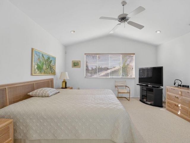 Продажа дома по адресу 5309 NW 26th Circle - фото 6854420