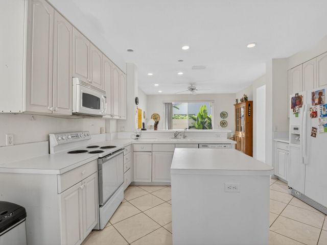 Продажа дома по адресу 5309 NW 26th Circle - фото 6854423