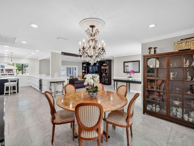 Продажа дома по адресу 885 Nafa Drive - фото 6830408