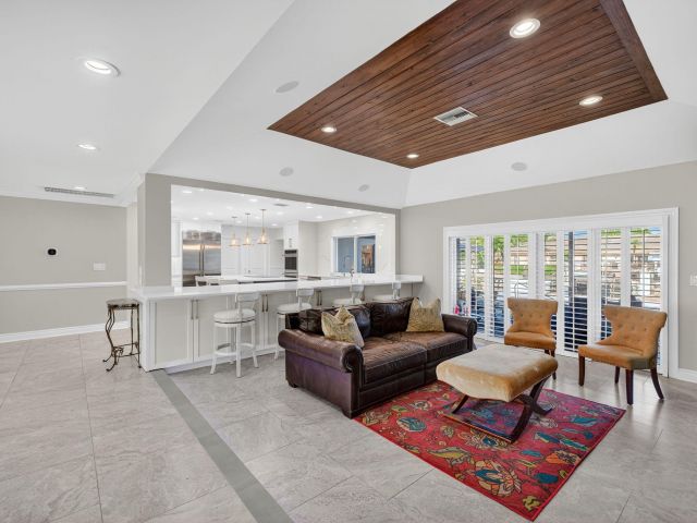 Продажа дома по адресу 885 Nafa Drive - фото 6830413