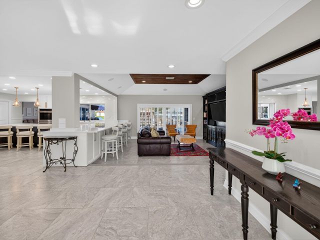 Продажа дома по адресу 885 Nafa Drive - фото 6830415