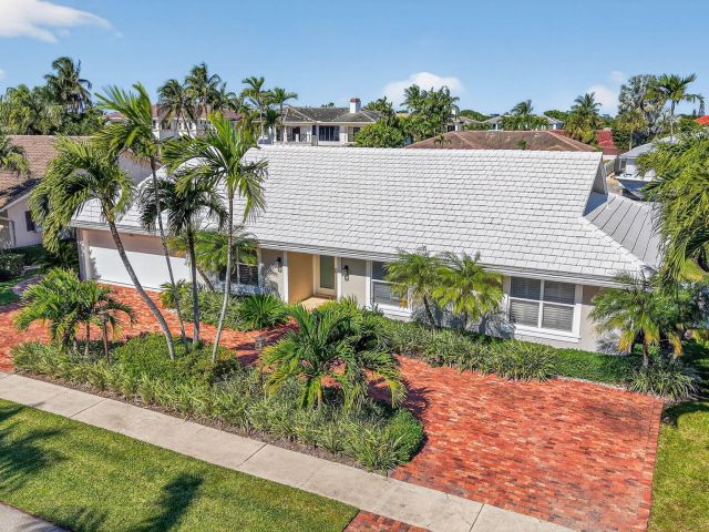 Продажа дома по адресу 885 Nafa Drive - фото 6830420