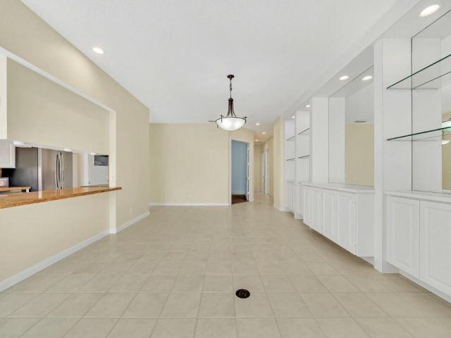 Дом в аренду по адресу 4784 Blossom Drive - фото 6798511