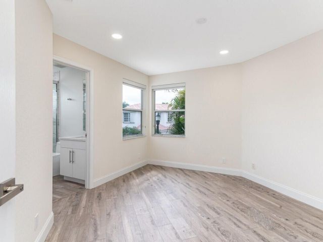 Продажа дома по адресу 10879 Handel Place - фото 6808986