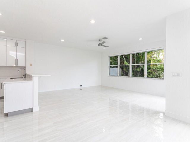 Продажа дома по адресу 10879 Handel Place - фото 6808995