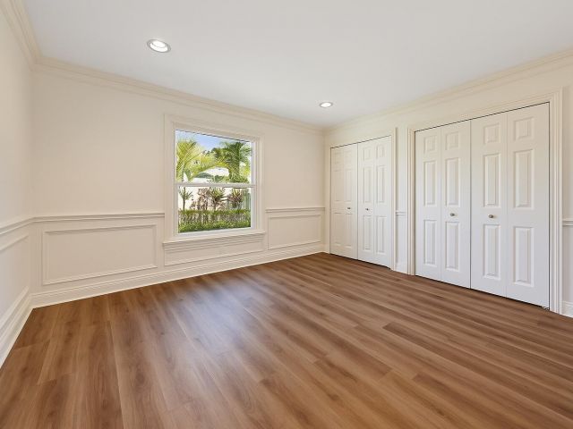 Продажа дома по адресу 14 NW 24th Street - фото 6822371