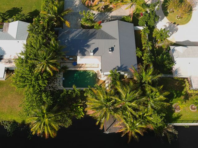 Продажа дома по адресу 14 NW 24th Street - фото 6822385