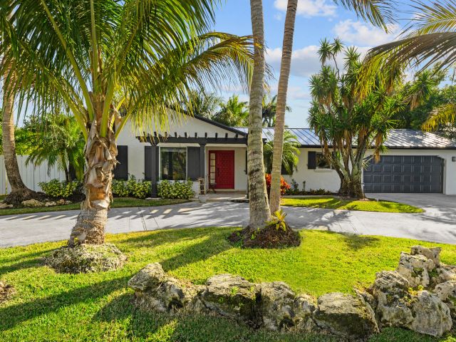 Продажа дома по адресу 14 NW 24th Street - фото 6822386