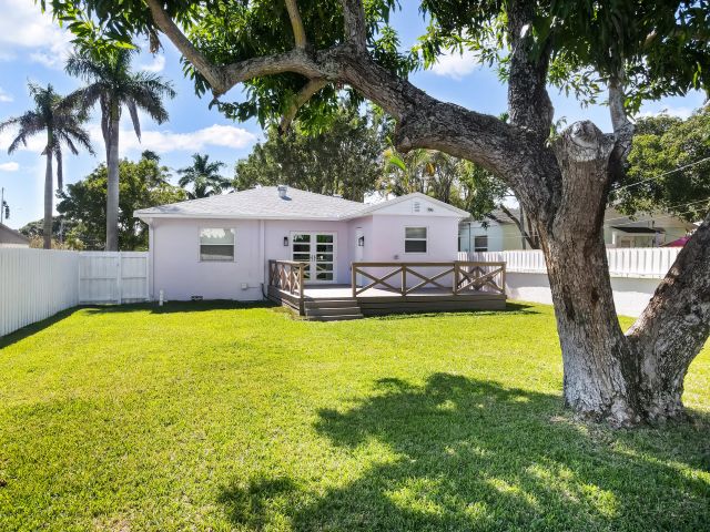 Дом в аренду по адресу 121 George Bush Boulevard - фото 6798485
