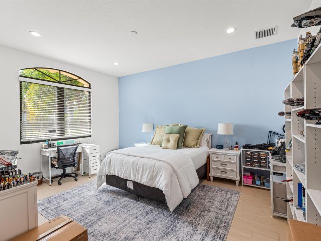 Продажа дома по адресу 17894 Monte Vista Drive - фото 6830462