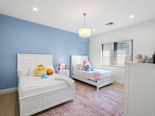 Продажа дома по адресу 17894 Monte Vista Drive - фото 6830464