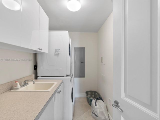 Продажа квартиры #3305 - фото 6799665