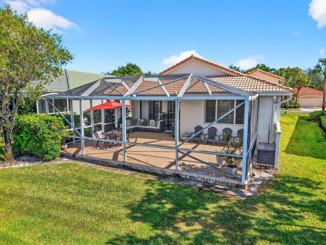 Дом в аренду по адресу 2245 Sapphire Circle - фото 6808554