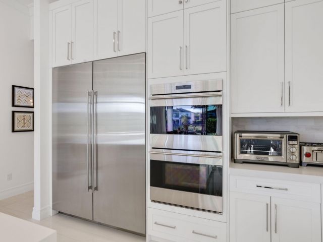 Продажа дома по адресу 9276 Biaggio Road - фото 6830682