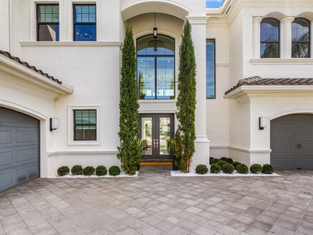 Продажа дома по адресу 9276 Biaggio Road - фото 6830695