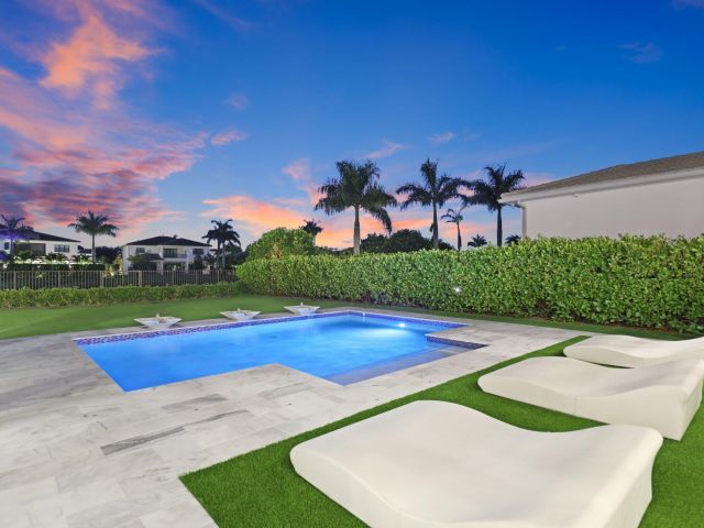 Продажа дома по адресу 9276 Biaggio Road - фото 6830696