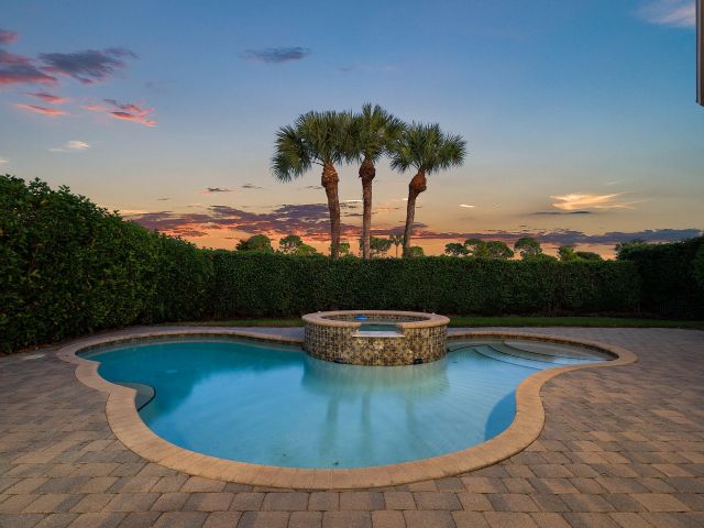 Продажа дома по адресу 15620 Glencrest Avenue - фото 6872671