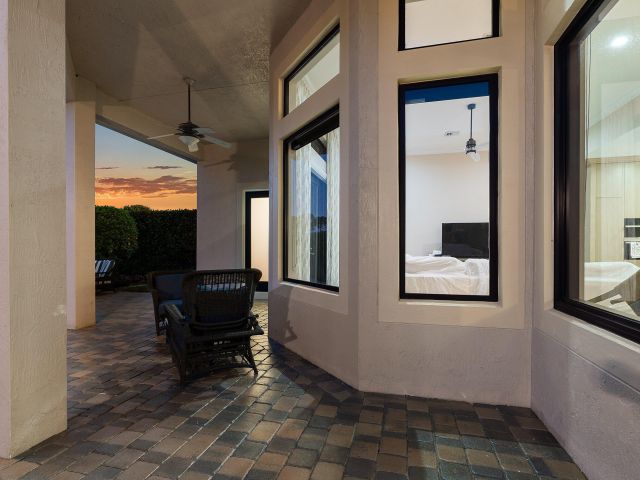 Продажа дома по адресу 15620 Glencrest Avenue - фото 6872678