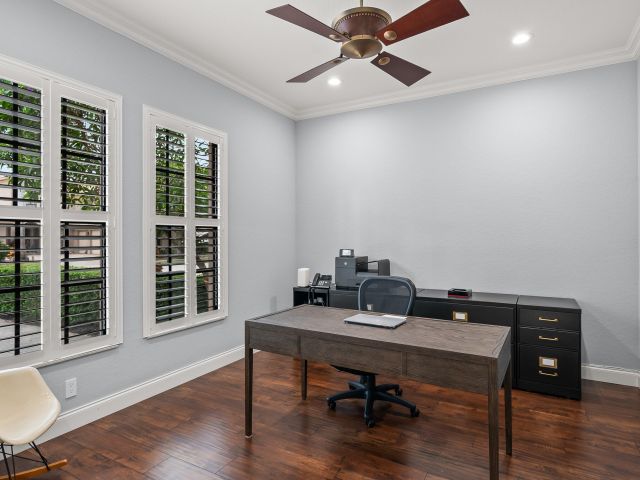 Продажа дома по адресу 15620 Glencrest Avenue - фото 6872682