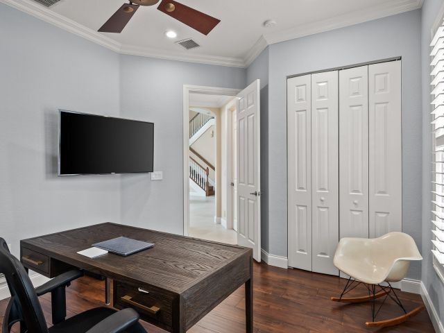 Продажа дома по адресу 15620 Glencrest Avenue - фото 6872683