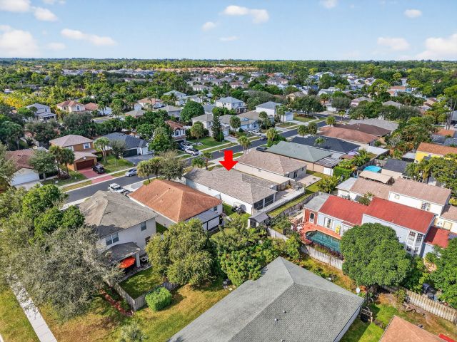 Продажа дома по адресу 1430 Red Apple Lane - фото 6815290