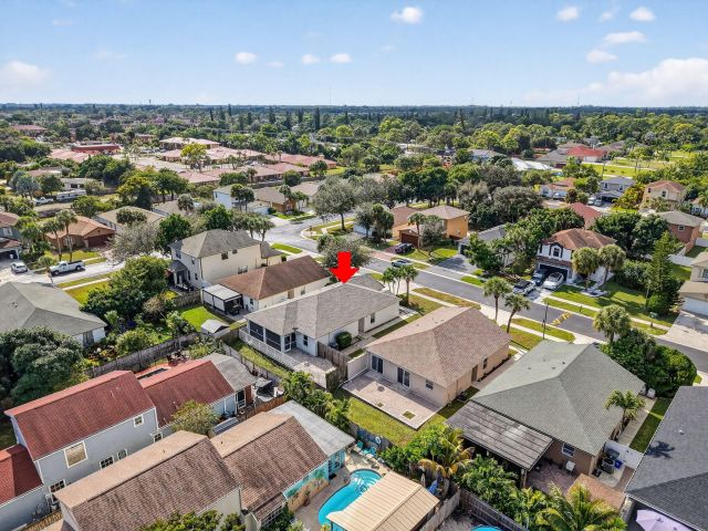 Продажа дома по адресу 1430 Red Apple Lane - фото 6815292