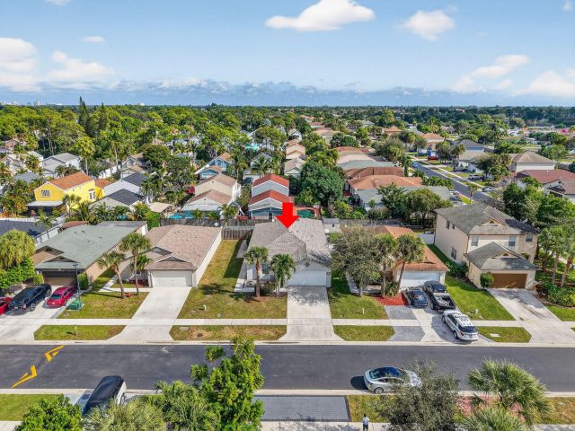 Продажа дома по адресу 1430 Red Apple Lane - фото 6815295