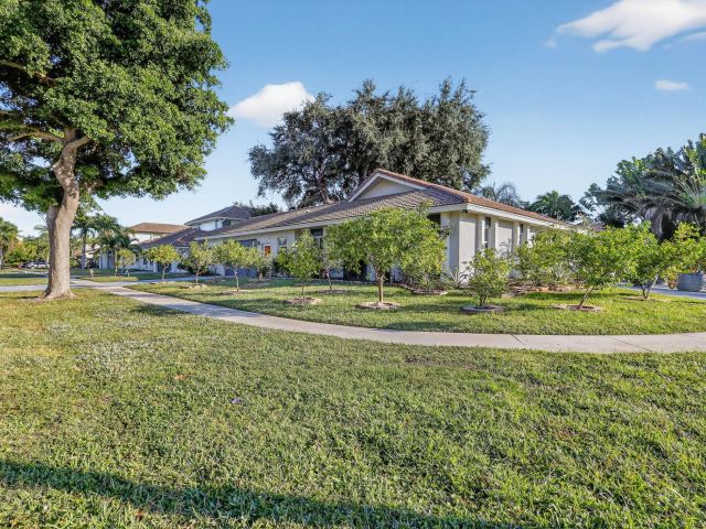 Продажа дома по адресу 7598 W Country Club Boulevard - фото 6814242