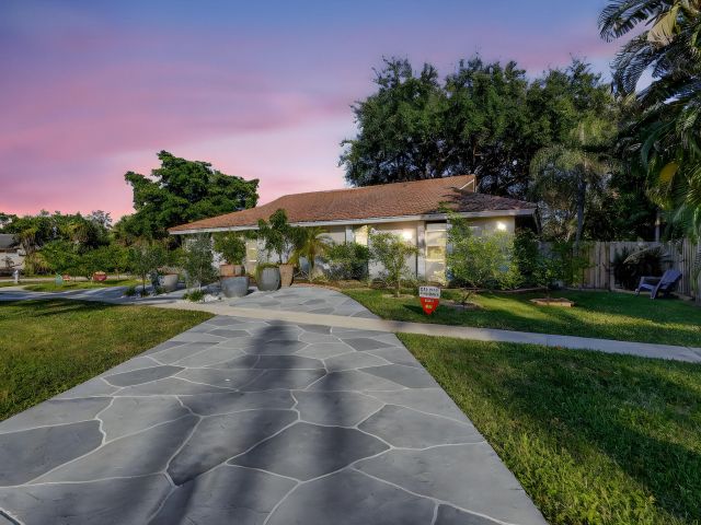 Продажа дома по адресу 7598 W Country Club Boulevard - фото 6814256