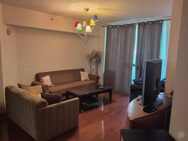 Продажа квартиры #1105 - фото 6812097