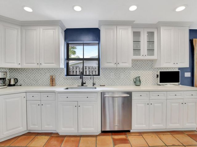 Дом в аренду по адресу 801 SW 5th Street - фото 6809353