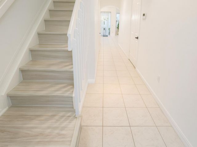 Дом в аренду по адресу 1019 W Longport Circle 5b - фото 6803651