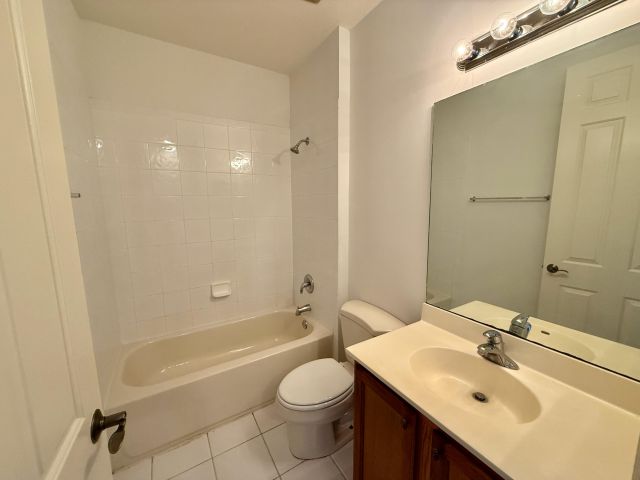 Дом в аренду по адресу 870 Marina Del Ray Lane 4 - фото 6808386