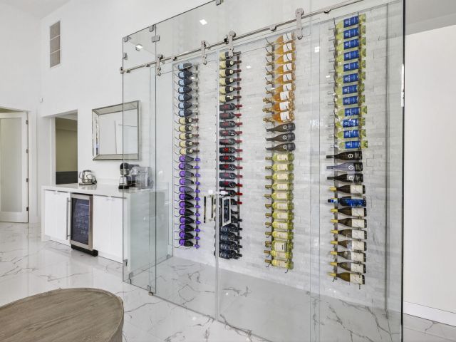 Продажа дома по адресу 2673 NW 64th Boulevard - фото 6814536