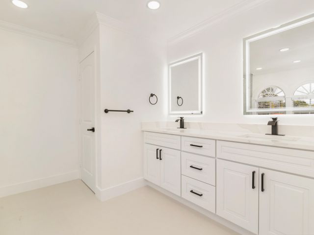 Продажа дома по адресу 3517 N Flagler Drive - фото 6808684