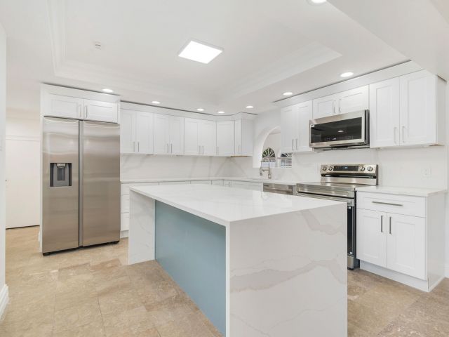 Продажа дома по адресу 3517 N Flagler Drive - фото 6808688