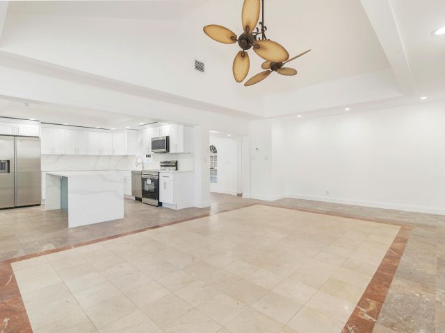 Продажа дома по адресу 3517 N Flagler Drive - фото 6808689