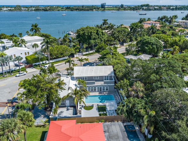 Продажа дома по адресу 3517 N Flagler Drive - фото 6808700