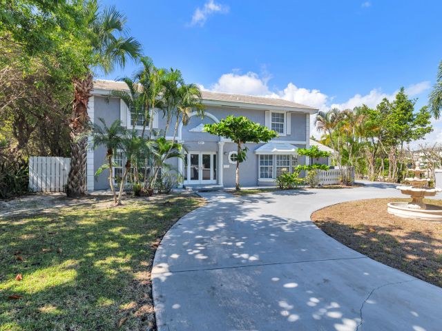 Продажа дома по адресу 3517 N Flagler Drive - фото 6808701