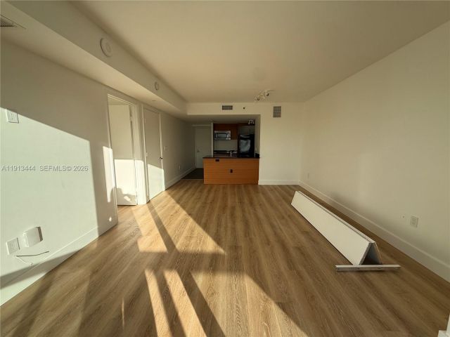 Продажа квартиры #4807 - фото 7444312