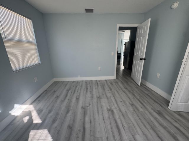 Дом в аренду по адресу 518 49th Street - фото 6808606