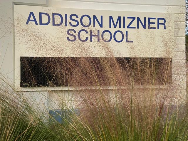 Дом в аренду по адресу 1300 SW 13th Street - фото 6809327