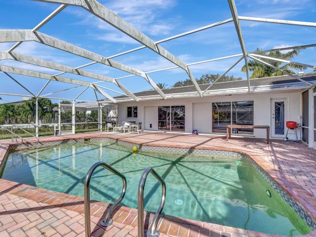 Дом в аренду по адресу 1300 SW 13th Street - фото 6809332