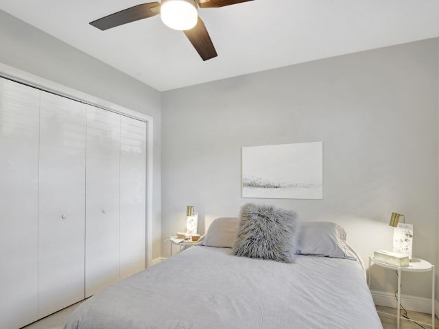 Дом в аренду по адресу 1300 SW 13th Street - фото 6809334