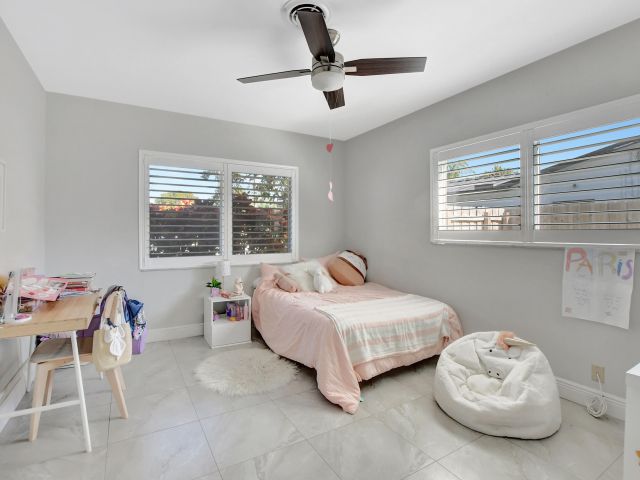 Дом в аренду по адресу 1300 SW 13th Street - фото 6809337