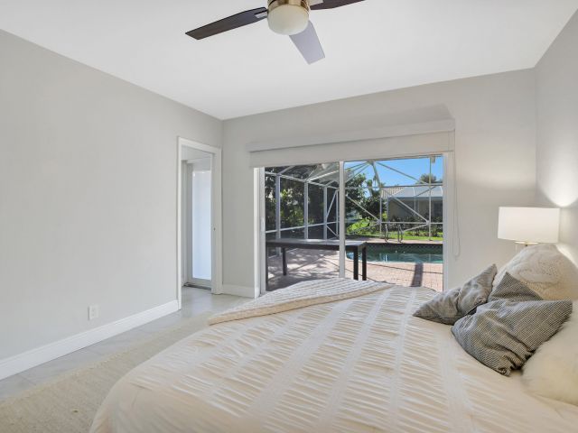 Дом в аренду по адресу 1300 SW 13th Street - фото 6809342