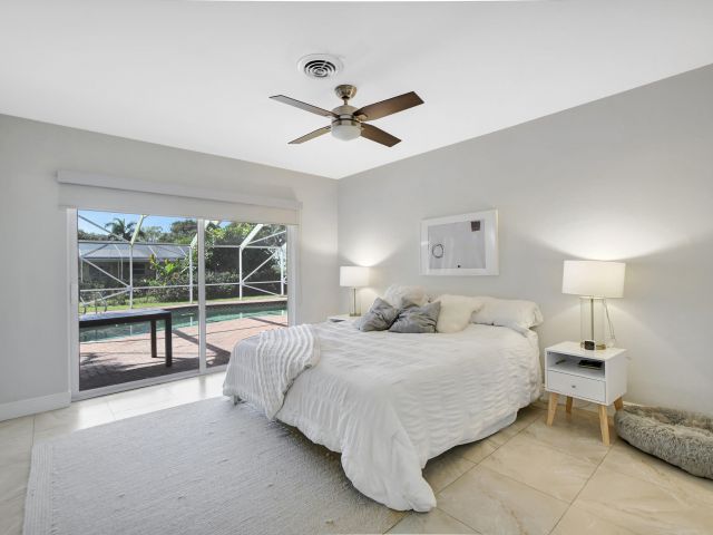 Дом в аренду по адресу 1300 SW 13th Street - фото 6809344