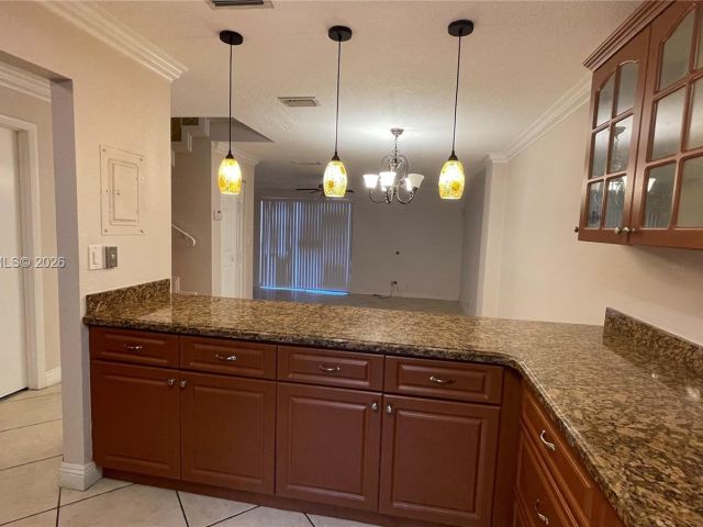 Дом в аренду по адресу 9113 Limetree Ln 170 - фото 7453800