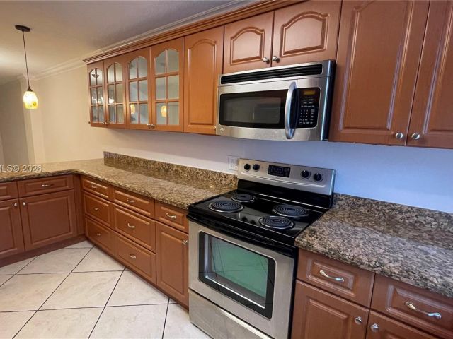 Дом в аренду по адресу 9113 Limetree Ln 170 - фото 7453806