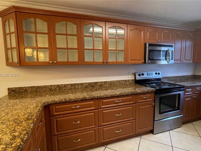 Дом в аренду по адресу 9113 Limetree Ln 170 - фото 7453807